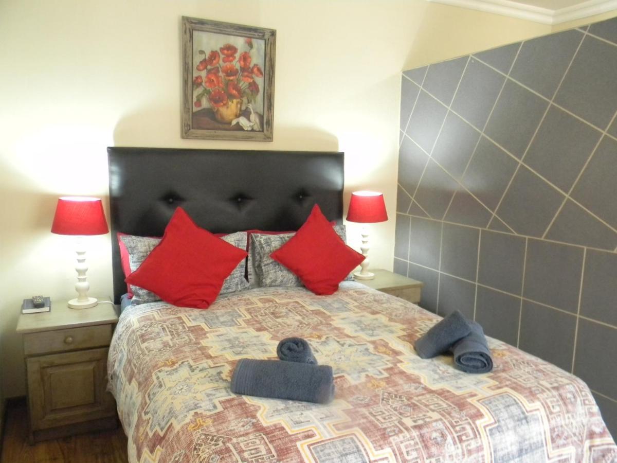 Ridderspoor Guesthouse Middelburg  Buitenkant foto