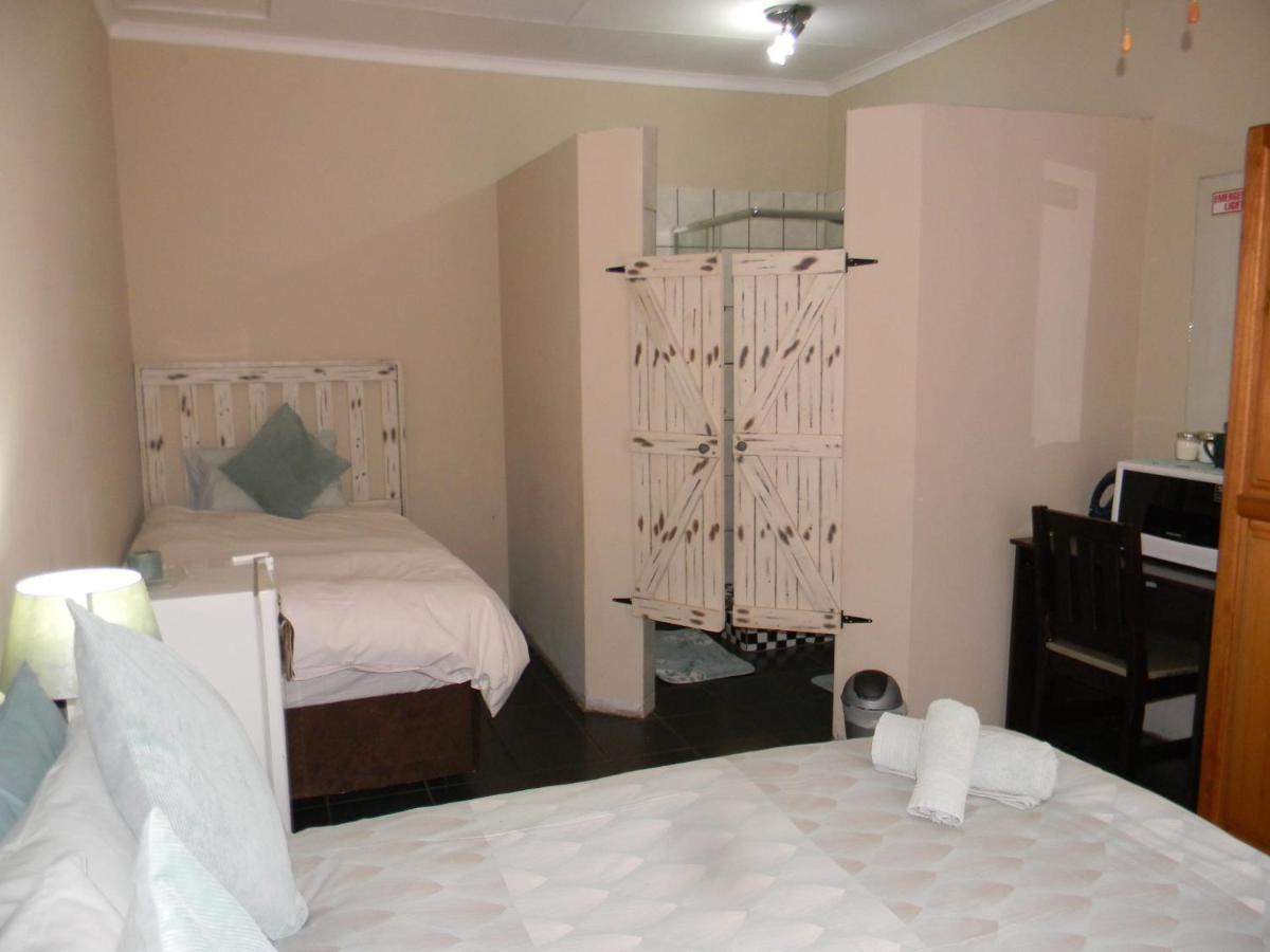 Ridderspoor Guesthouse Middelburg  Buitenkant foto